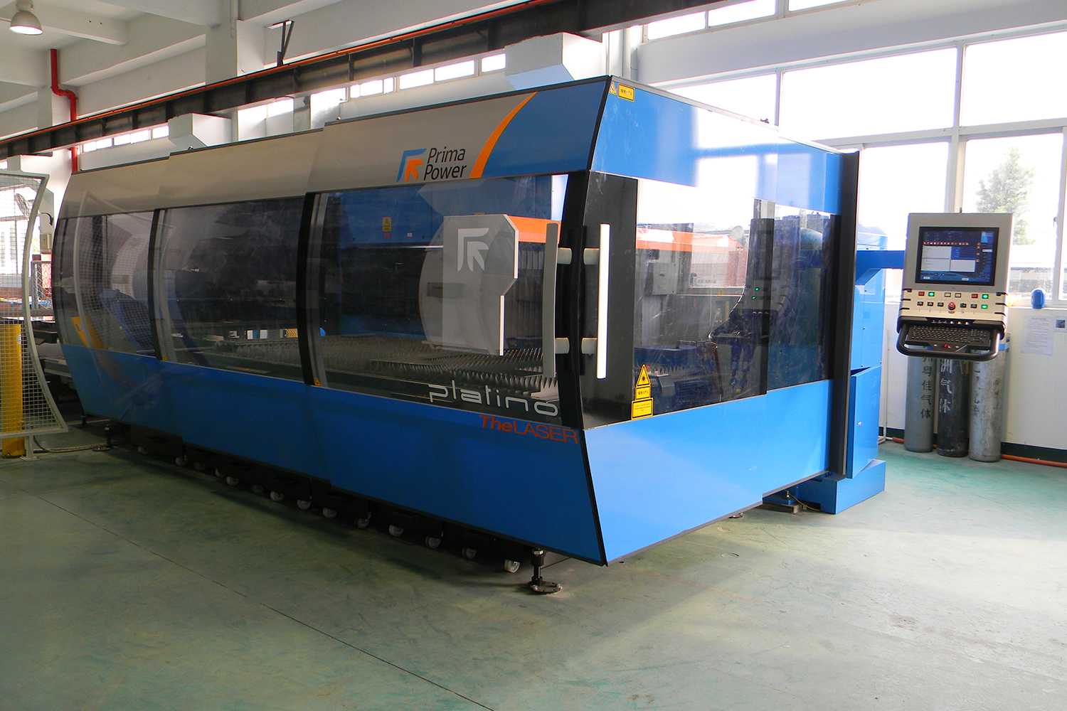 È«º½Ðйâ·Êý¿Ø¼¤¹âÇиî»ú